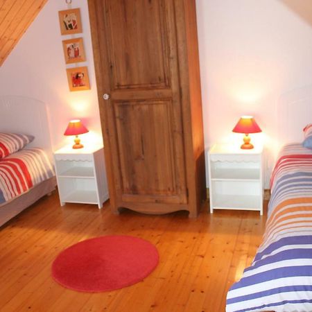 La touche d’en bas Hotel Plouguenast Luaran gambar